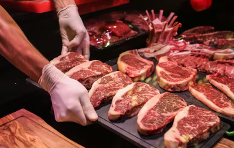 Aprende a elegir la mejor carne en el mercado. Conoce los factores clave como la frescura, el marmoleo y los sellos de calidad.